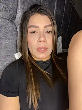 Snapshot of martina_contreras chatting on November 2025 02:12:01 AM martina contreras online show from November 2025 02:12:01 AM