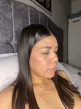 martina contreras online show from April 2026 03:15:01 AM