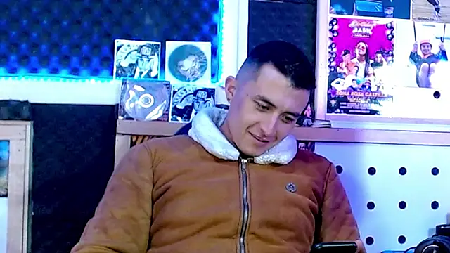 Darko0717 online show from March 2025 08:44:02 PM