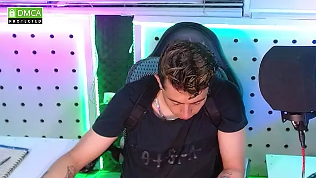 Darko0717 online show from October 2025 11:29:02 AM