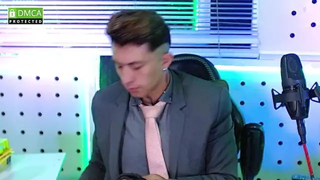 Darko0717 online show from October 2025 12:06:01 PM