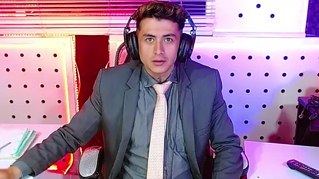 Darko0717 online show from November 2025 02:37:02 PM