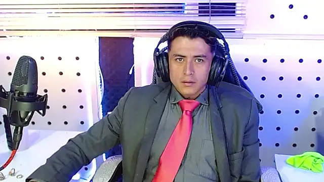 Darko0717 online show from November 2025 01:22:01 PM