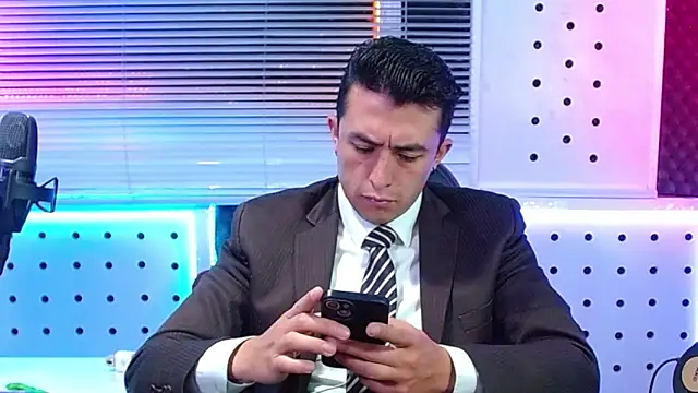 Snapshot of Darko0717 chatting on April 2026 11:05:02 AM Darko0717 online show from April 2026 11:05:02 AM