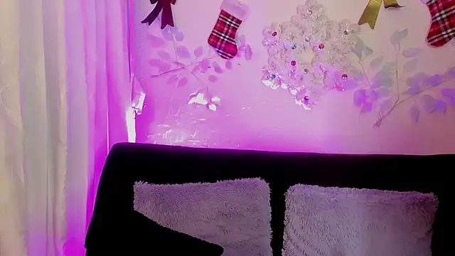 Cata green online show from December 2024 10:45:02 PM