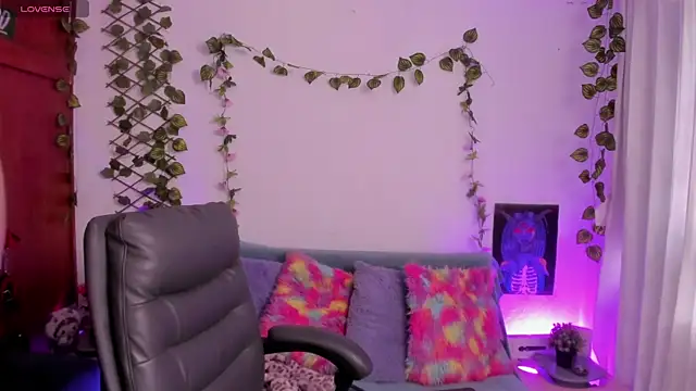 Cata green online show from September 2025 08:11:02 PM