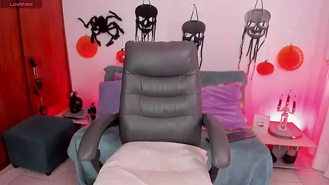 Cata green online show from October 2025 09:12:02 PM