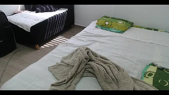 MommyMiaWs online show from January 2025 06:21:01 PM