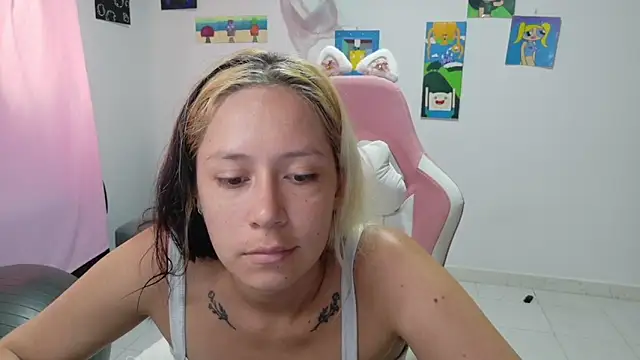 MommyMiaWs online show from March 2026 04:44:02 PM