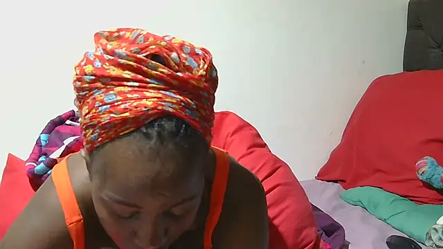 sluttylaura21 online show from September 2025 08:10:01 PM