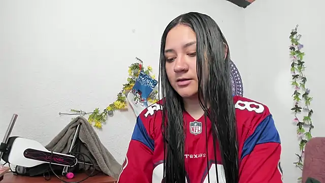 Hanna moore1 online show from January 2025 05:39:02 PM