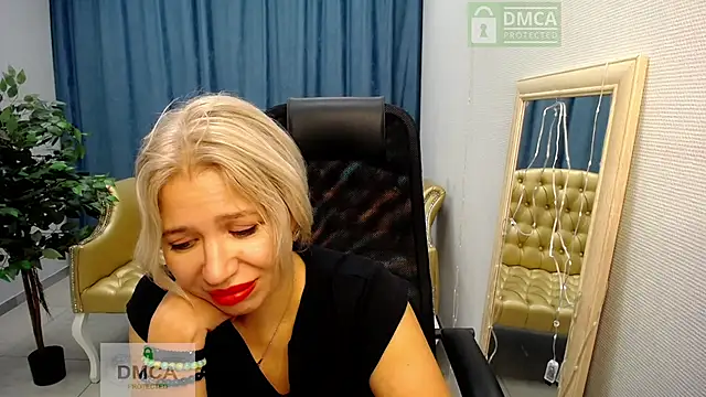 Dear Eva1 online show from November 2025 09:36:01 PM