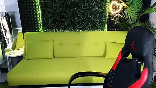 DjennaPalme online show from January 2025 03:05:02 AM