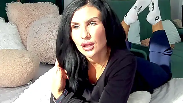 XeniaBlu online show from November 2025 10:38:02 AM