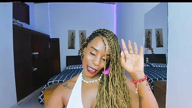 TAYLORR778 online show from October 2025 04:06:02 PM