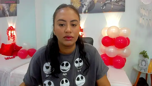 tracycum online show from February 2025 05:41:02 PM