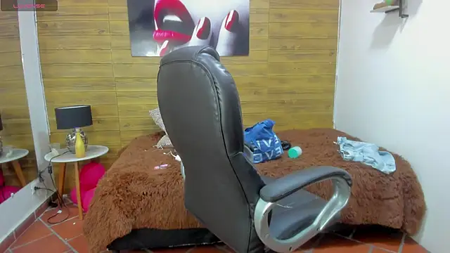 tracycum online show from March 2025 11:45:02 PM