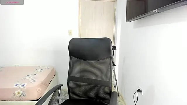 tracycum online show from October 2025 07:43:01 PM