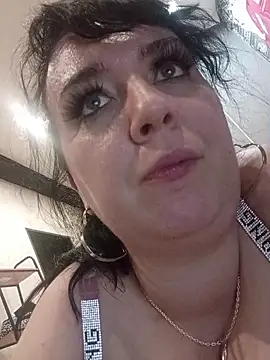 LeonaHarrison online show from October 2025 05:24:01 PM