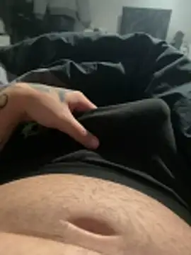 spritzerboy23 online show from December 2025 11:22:01 PM