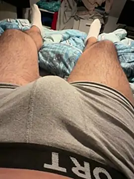 spritzerboy23 online show from April 2026 03:39:01 AM