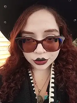 Snapshot of alicce_moon_ chatting on June 2026 03:39:02 PM alicce moon online show from June 2026 03:39:02 PM