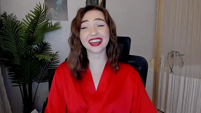 GracefulLook online show from February 2025 07:33:02 PM