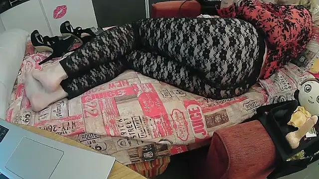 CristinaTrav online show from October 2025 05:54:01 PM