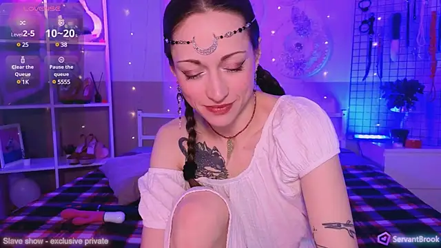 ServantBrook online show from February 2025 06:04:01 AM