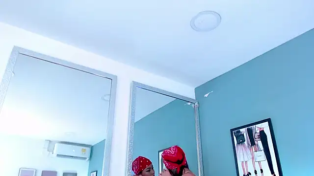 TaylorEvanss online show from March 2025 12:09:02 PM