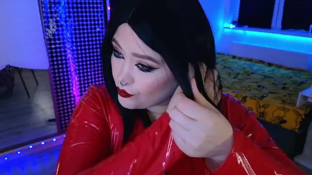 wickedxqueen online show from May 2026 09:11:02 PM