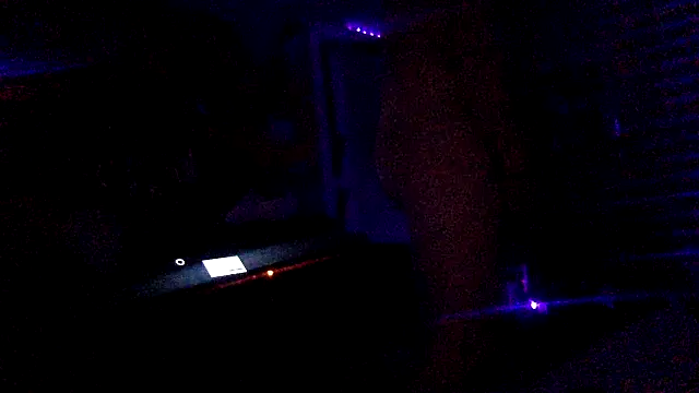 Fr4nk1eFFuxxx online show from December 2024 10:07:01 AM