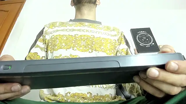 JohanyLatino online show from February 2025 11:28:02 AM