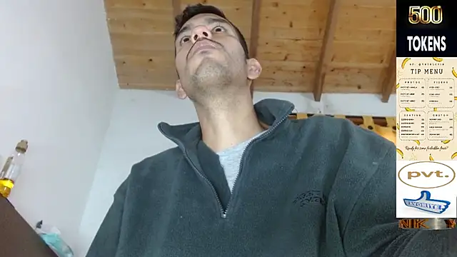 JohanyLatino online show from April 2026 11:46:02 AM