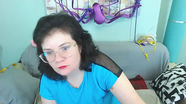 EverlyRays online show from December 2024 08:37:02 AM