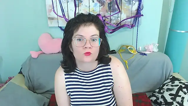 EverlyRays online show from December 2024 11:23:02 AM