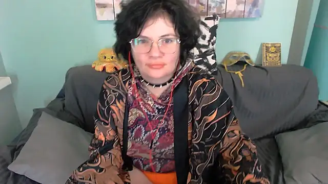 EverlyRays online show from September 2025 06:08:01 PM