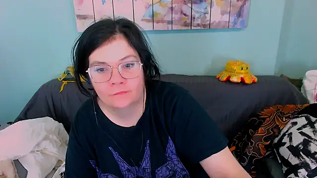 EverlyRays online show from April 2026 12:15:02 PM