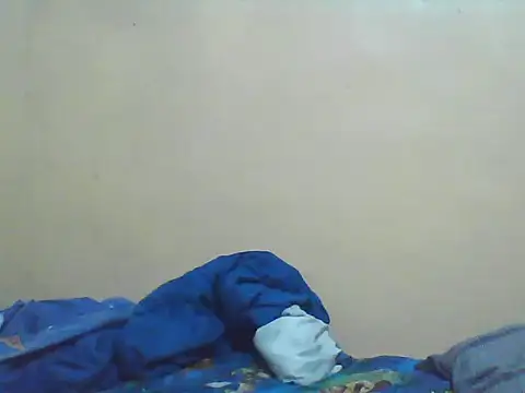 Smillie prety online show from December 2025 02:41:02 AM