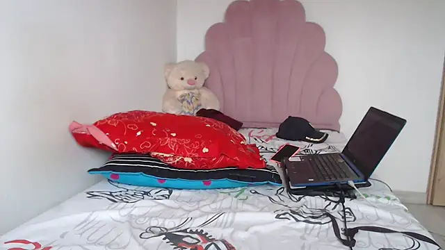 lady hot2xx online show from November 2025 04:28:02 PM