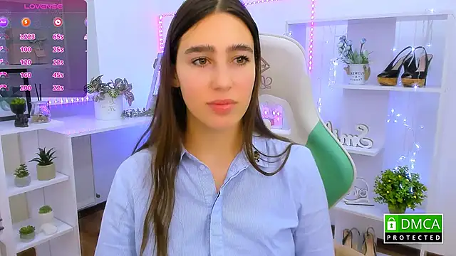 Snapshot of _Eliizabeth_ chatting on January 2026 10:02:01 PM Eliizabeth online show from January 2026 10:02:01 PM