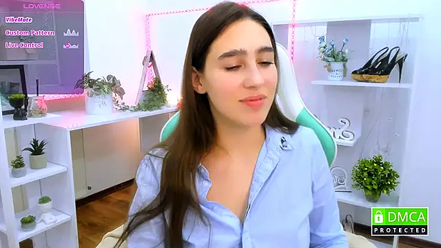 Snapshot of _Eliizabeth_ chatting on February 2026 10:08:02 PM Eliizabeth online show from February 2026 10:08:02 PM