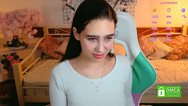 Snapshot of _Eliizabeth_ chatting on February 2026 12:50:02 AM Eliizabeth online show from February 2026 12:50:02 AM