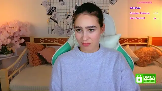 Snapshot of _Eliizabeth_ chatting on March 2026 05:08:02 AM Eliizabeth online show from March 2026 05:08:02 AM