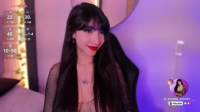 emma woods  online show from December 2024 03:28:02 PM