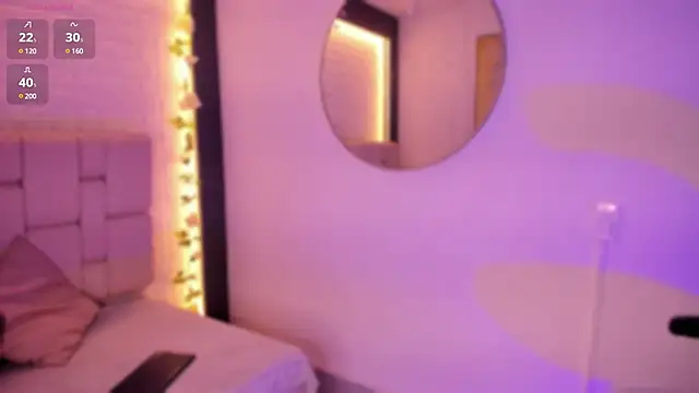 emma woods  online show from December 2024 12:23:01 PM