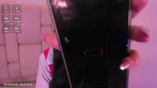 emma woods  online show from December 2024 06:30:02 PM