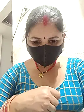 Snapshot of Riyaa-Devi chatting on February 2025 05:59:01 PM Riyaa-Devi online show from February 2025 05:59:01 PM