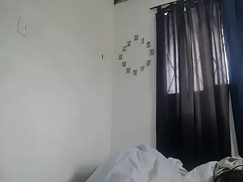 Snapshot of Analbigholes chatting on November 2025 05:04:02 PM Analbigholes online show from November 2025 05:04:02 PM