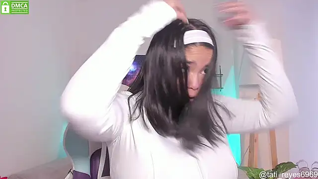 tati reyess online show from September 2025 01:48:02 PM